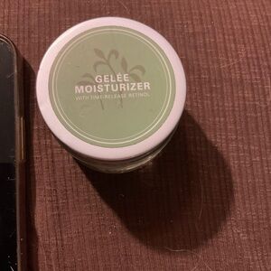 Gelée Moisturizer with Time-Release Retinol - Green